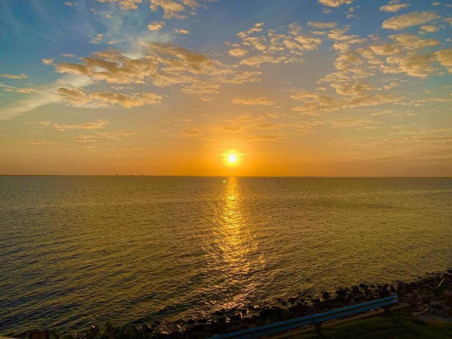 The Great Escape - Panoramic Sunset Views Βίλα Τάμπα Εξωτερικό φωτογραφία